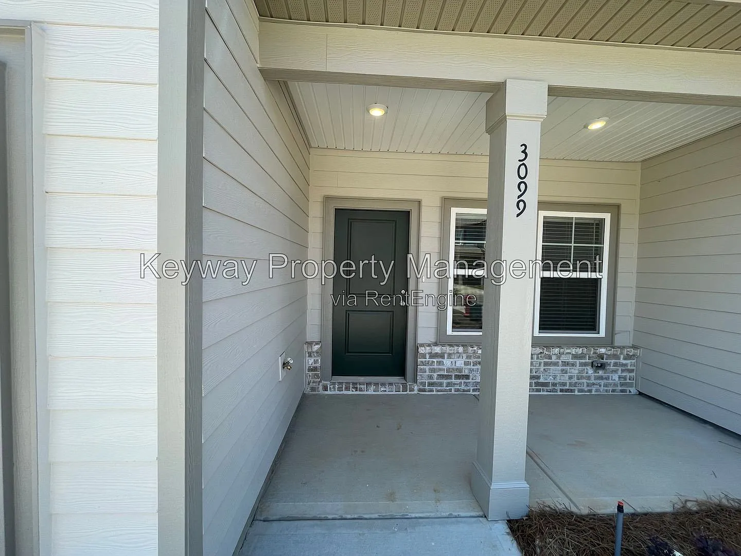 3 bed, 2.5 bath, 1635 sqft, $1,895 — Photo 3