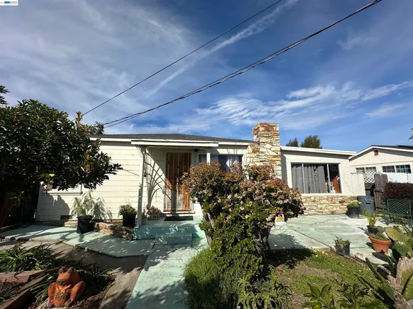1317 Military Ave, Seaside, CA 93955