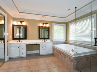 10216 Waterbrook Ln, Charlotte, NC 28277