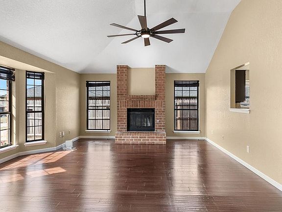 2nd image of 11711 Lorene Ave