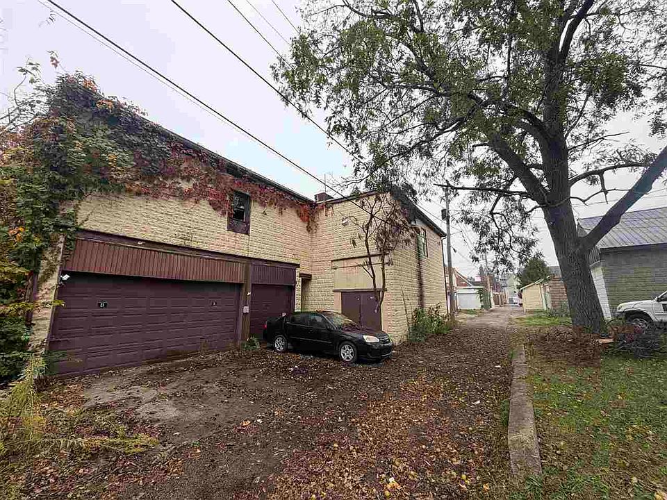 2nd image of 126 S 6th St