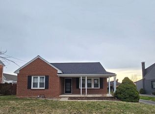 923 Rohrerstown Rd, Lancaster, PA 17601