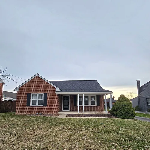 923 Rohrerstown Rd Photo 1