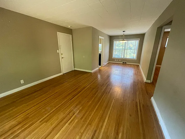 1170 Castlevale Dr #2 — Photo 6