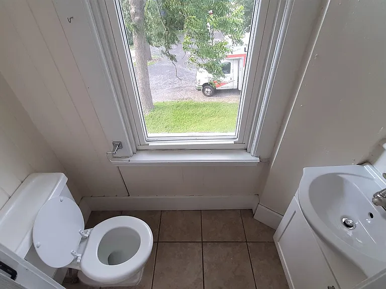 514 S Aurora Street — Photo 21