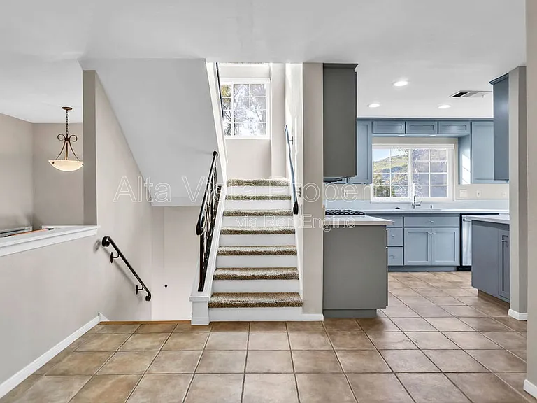 7960 Mission Vista Dr — Photo 16