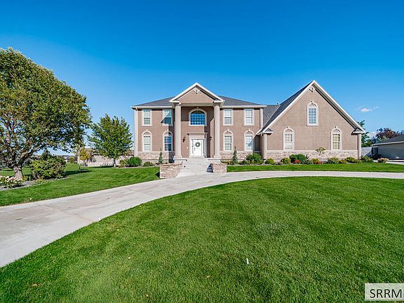 2nd image of 5930 E Pheasant Dr