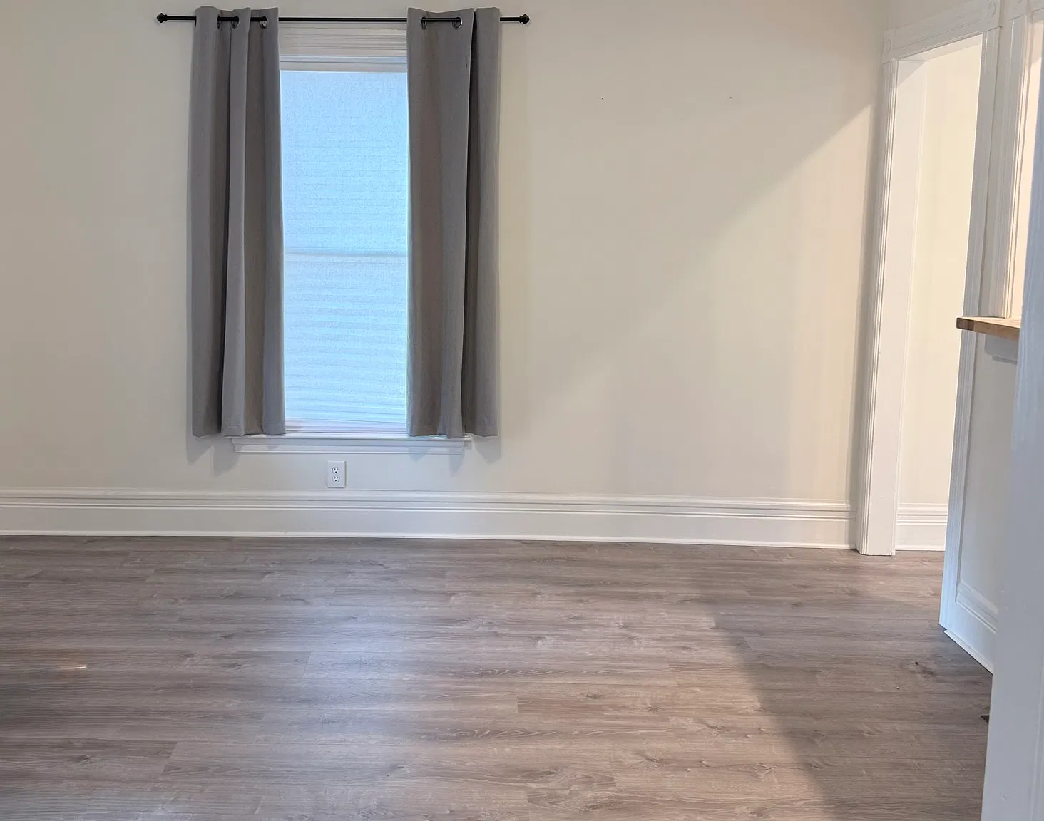 3 bed, 1.5 bath, 1510 sqft, $1,500 — Photo 3