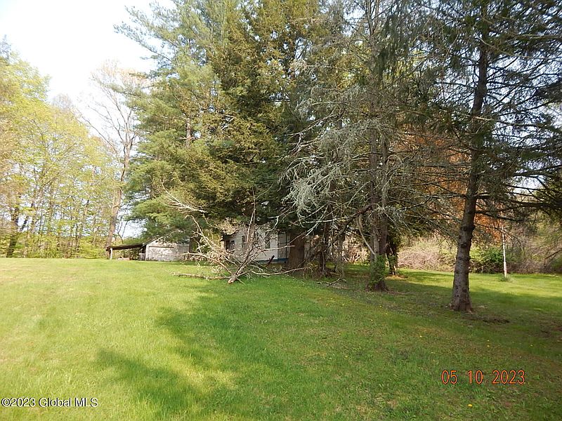 2nd image of 22 Craryville Berkshire Road