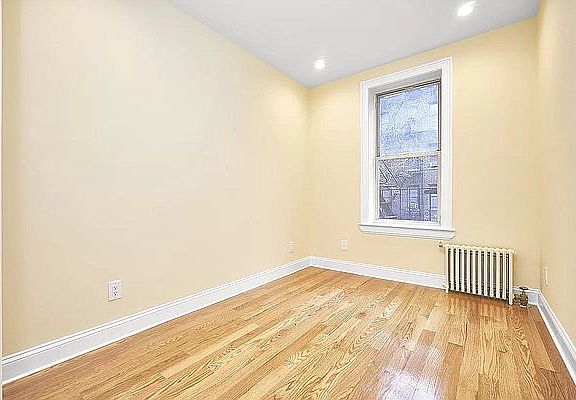 3rd image of 504 W 167th St APT 2B
