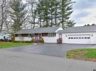 92 Brockley Dr, Delmar, NY 12054