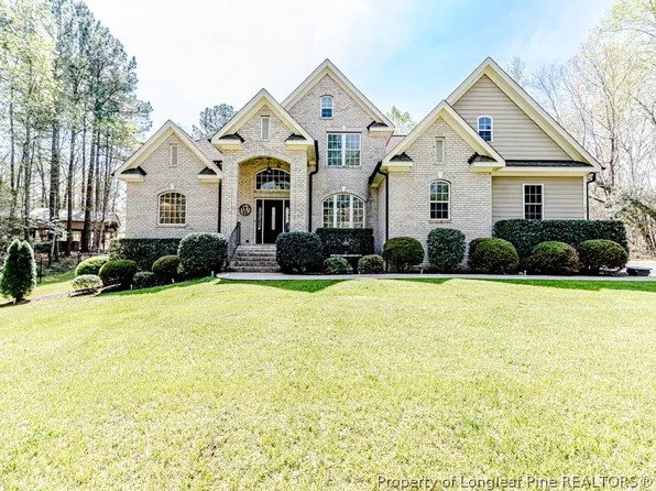 172 Canyon Creek Dr, Sanford, NC 27330