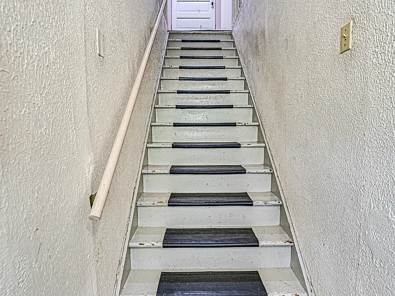 457 Talma St #2 — Photo 2