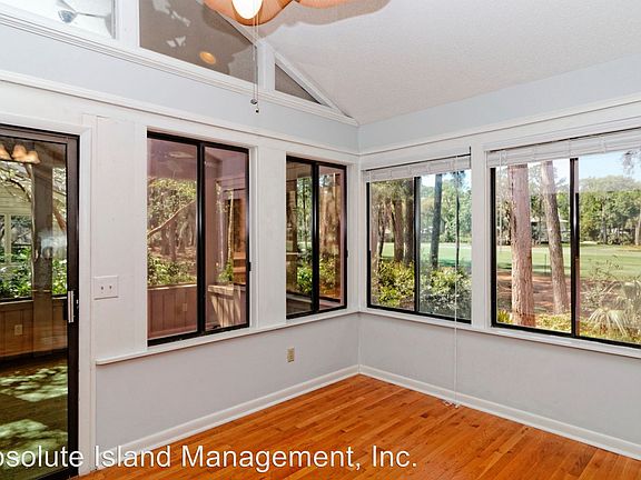 5th image of 11 Muirfield Rd