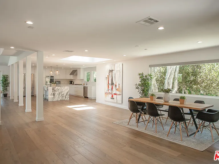 3751 Multiview Dr — Photo 12