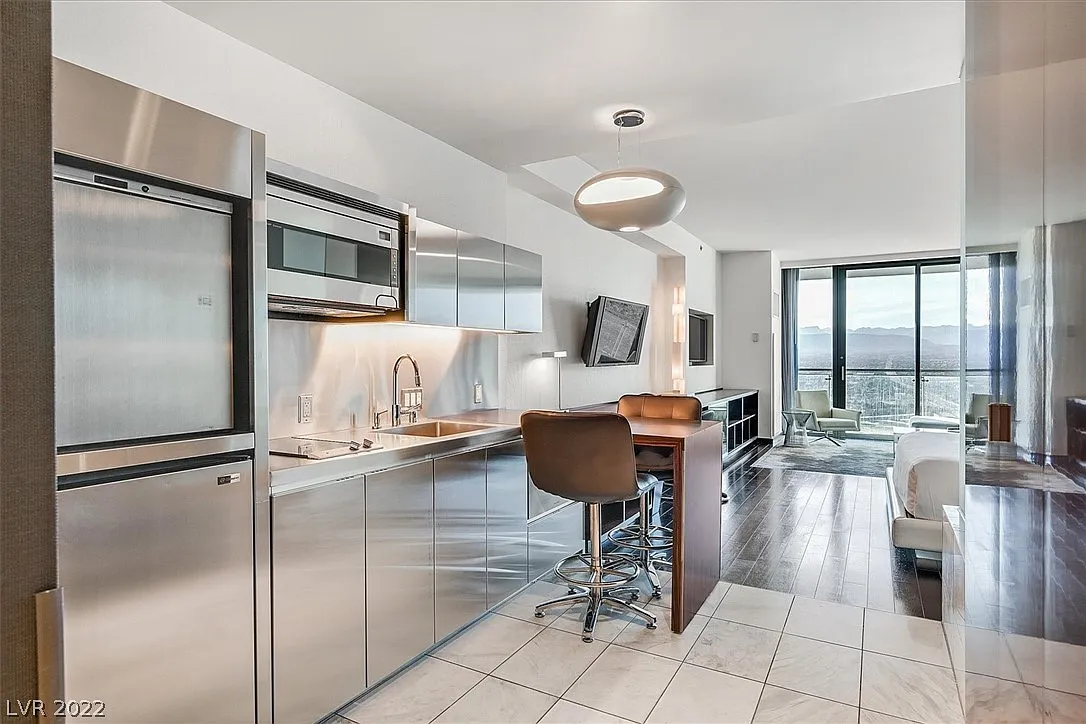 4381 W Flamingo Rd — Photo 1