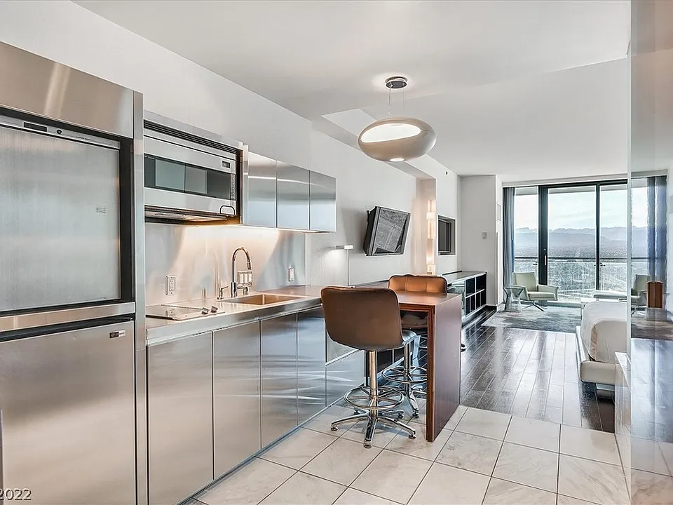 4381 W Flamingo Rd #36309