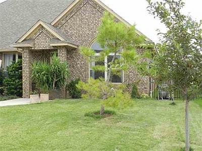 3rd image of 7006 SW Angelwood Dr