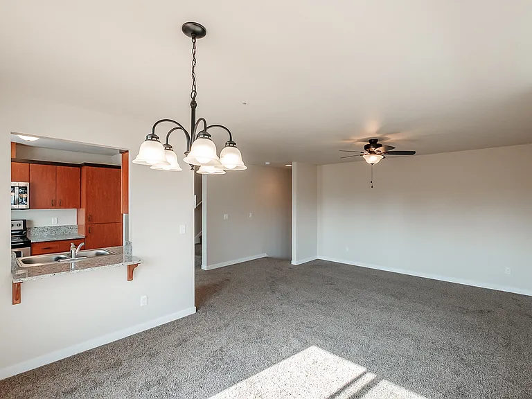 Goodnight Townhomes — Photo 8