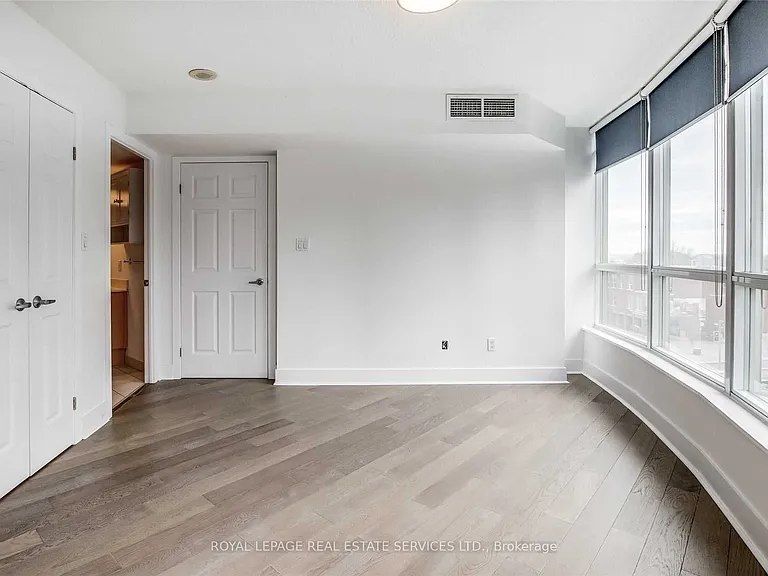 550 Queens Quay W #709 — Photo 18