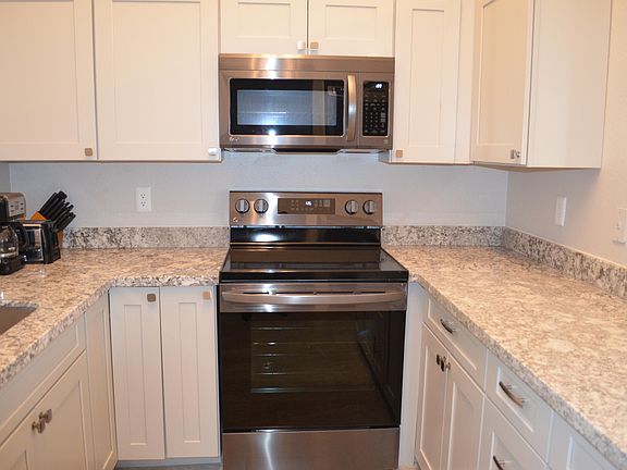 5th image of 921 W University Dr Unit 1185