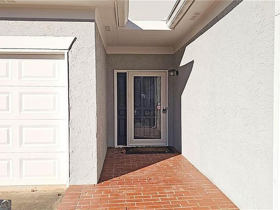 3rd image of 940 Bridgegate Dr NE