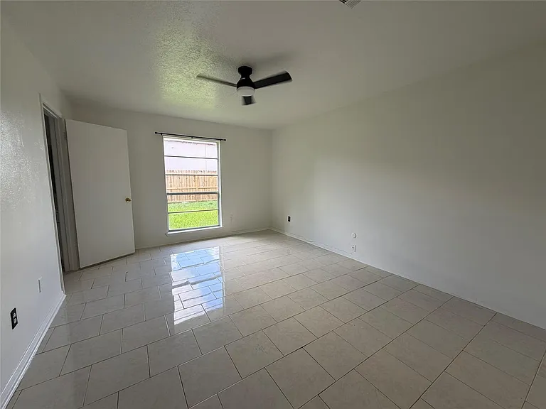 14407 Locke Ln — Photo 16