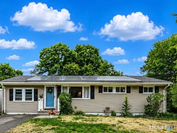 198 Beacon Manor Road, Naugatuck, CT 06770