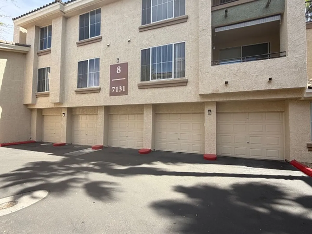 Building Photo - 7131 S Durango Dr #304