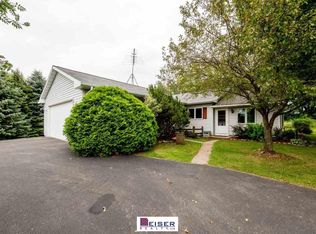 5567 Woodland Rd, Winneconne, WI 54986