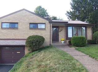 5032 Azalea Dr, Pittsburgh, PA 15236