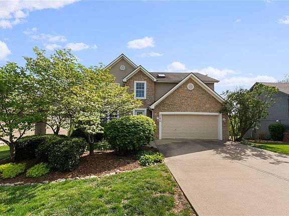 4th image of 2141 SW British Dr