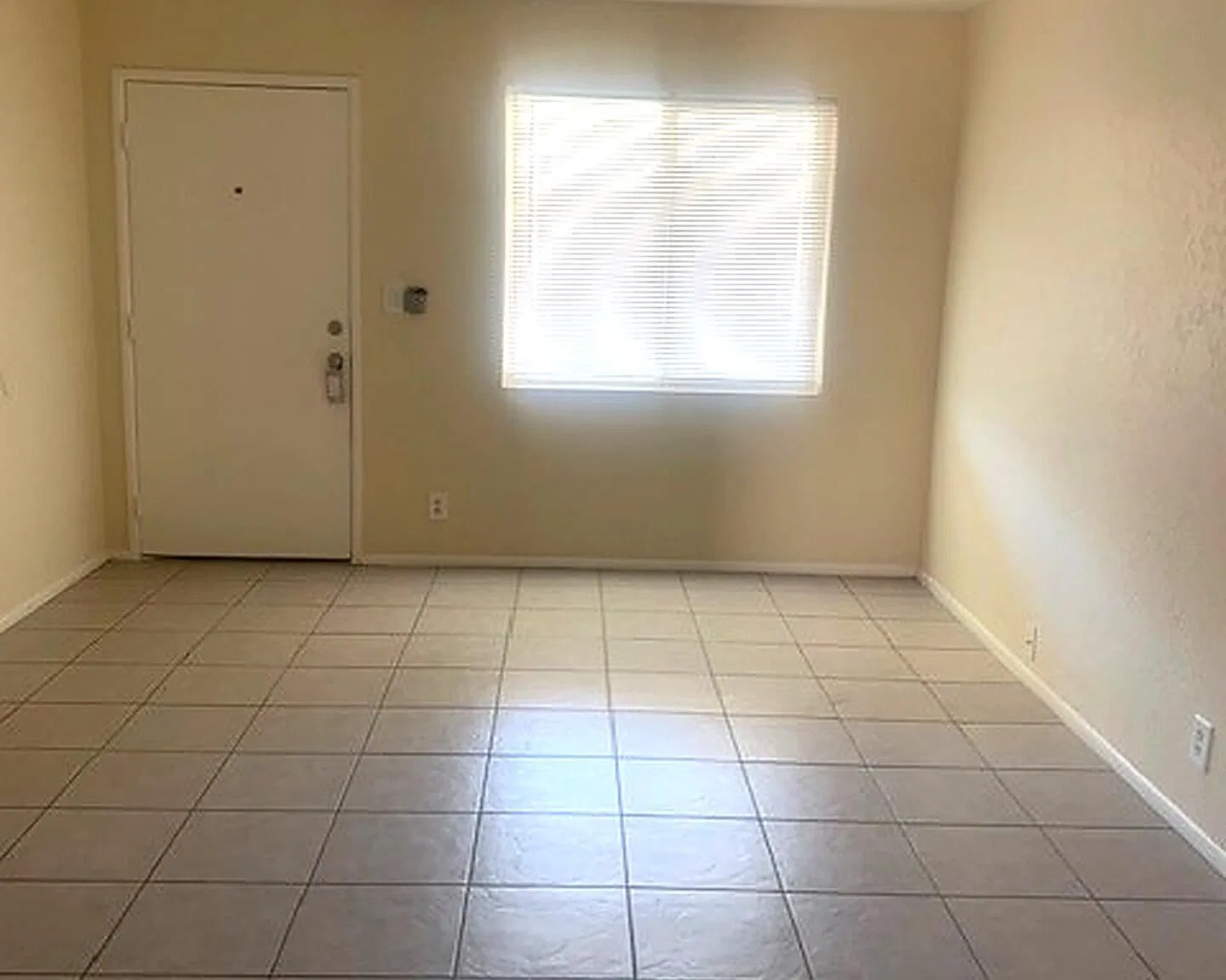 1 bed, 1.0 bath, 700 sqft, $1,450 — Photo 2