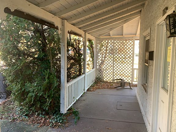 3rd image of 418 Cedar St