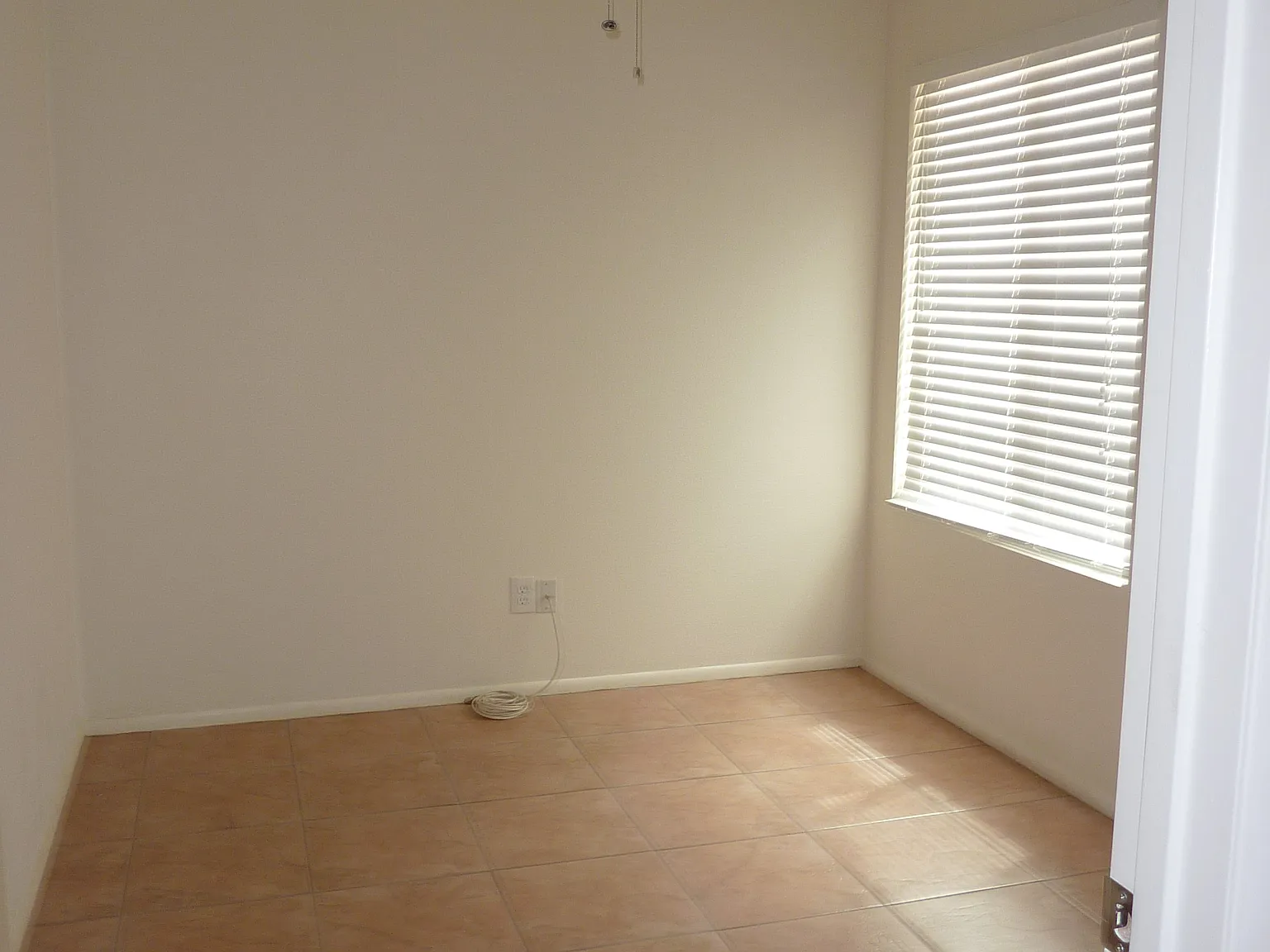 2 bed, 1275 sqft, $2,000 — Photo 4