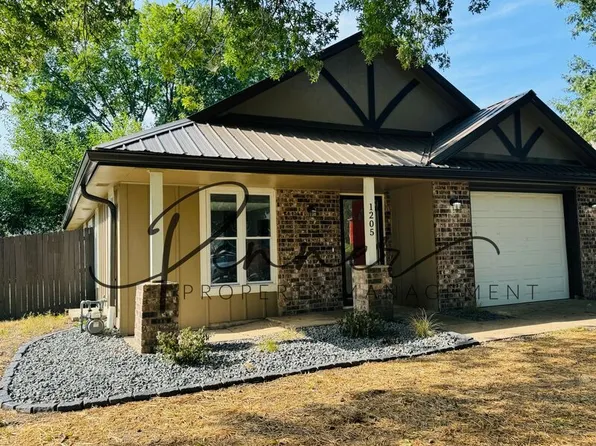 1205 R D Mize Rd #R, Grain Valley, MO 64029