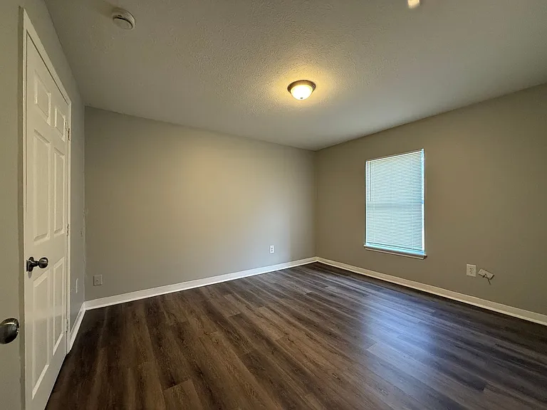 2708 Greenwood Ave — Photo 10