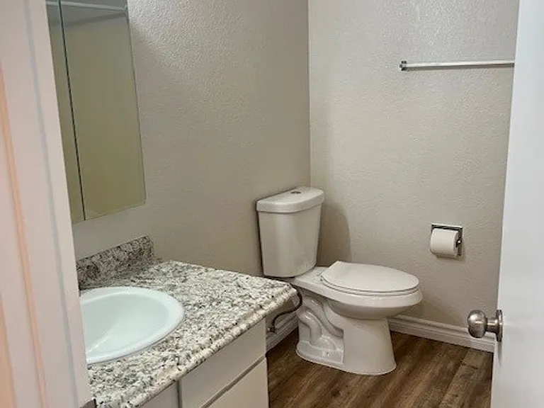 2813 W Harvard Ave — Photo 10