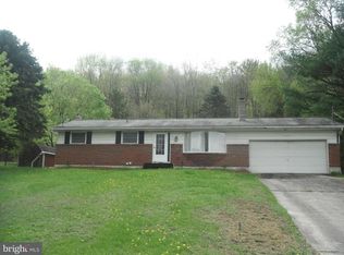 86 Tuscarora St, Pottsville, PA 17901
