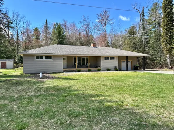 6210 Lakeview Blvd, Saint Helen, MI 48656