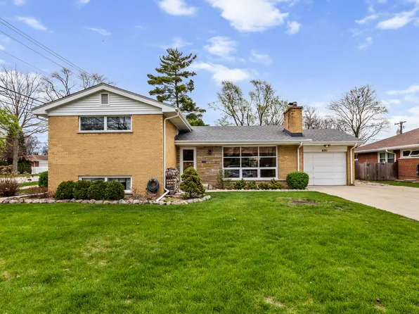 601 S William St, Mount Prospect, IL 60056