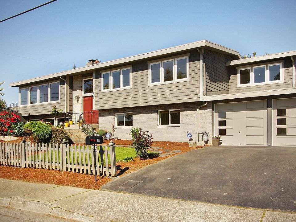 920 9th Ave N. 