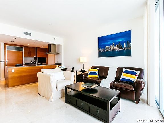 5th image of 485 Brickell Ave APT 3903