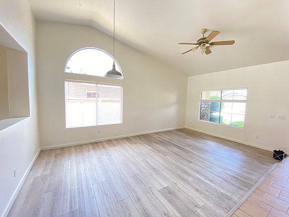 5th image of 28562 Bridge Water Ln