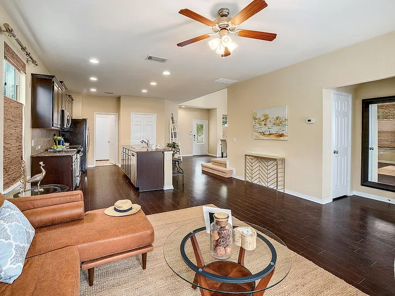 16021 Travesia Way — Photo 11