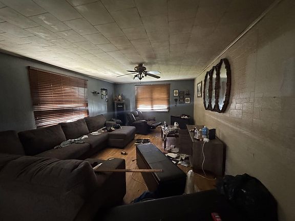 4th image of 835 James Branch Rd