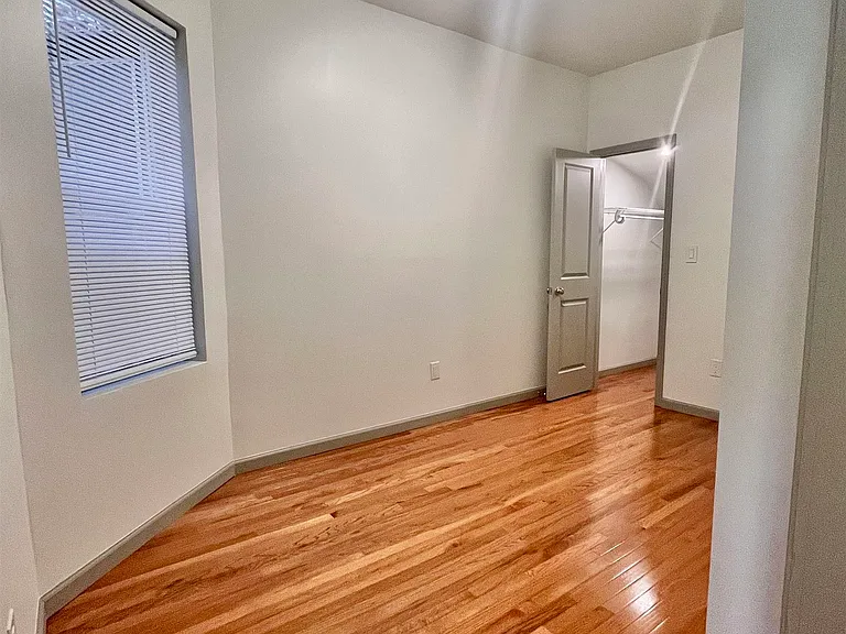 332 Virginia Ave — Photo 10