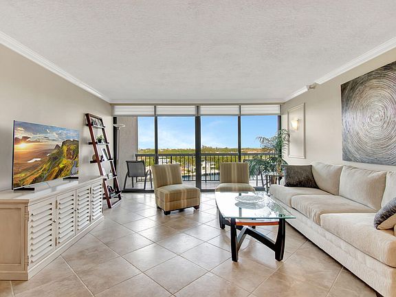 2nd image of 4740 S OCEAN Boulevard S #909