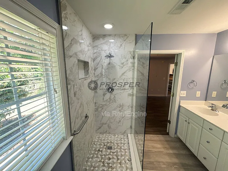 106 Wyndham Ct — Photo 11