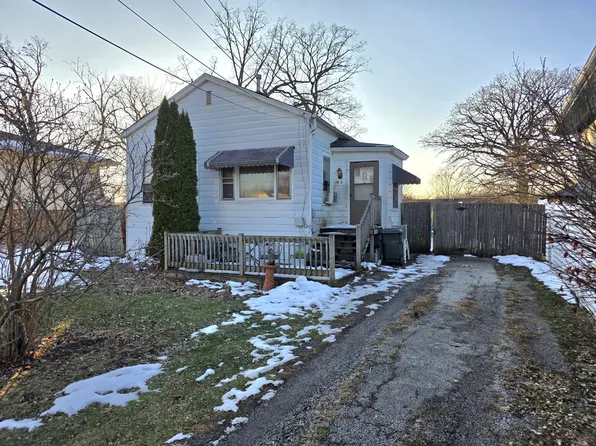 16138 Oak Ave, Oak Forest, IL 60452